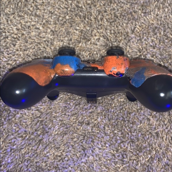 Custom Hydro dipped PlayStation controller - Picture 3 of 4